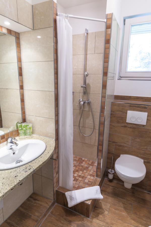 Bio- Und Gesundheitshotel Gutshaus Stellshagen Ngoại thất bức ảnh